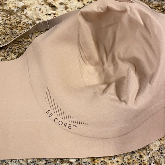 Evelyn Bobbie Wireless Beyond Bra - Picture 2 of 4